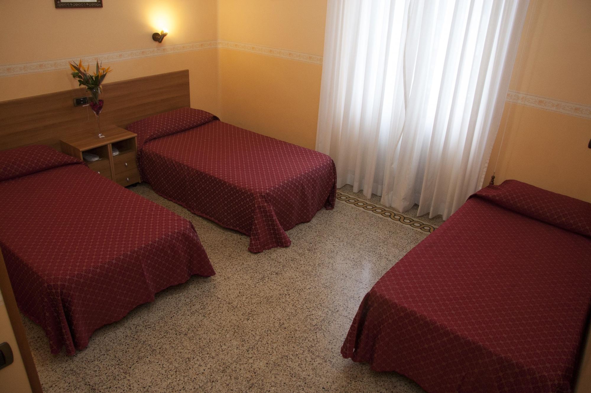Pensión Casa La Salle - Casa Religiosa Roma