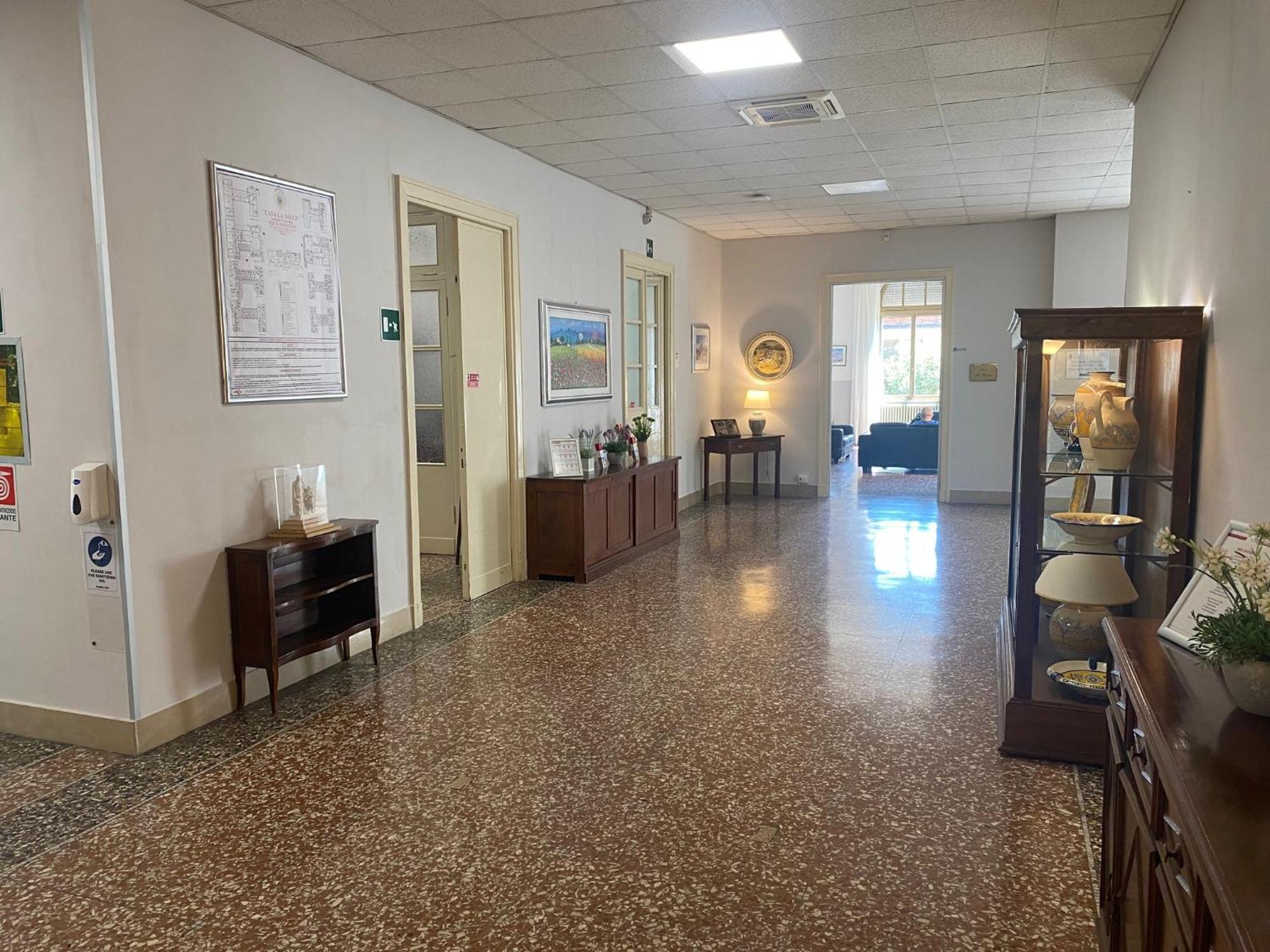 Casa La Salle - Casa Religiosa Pensión Roma
