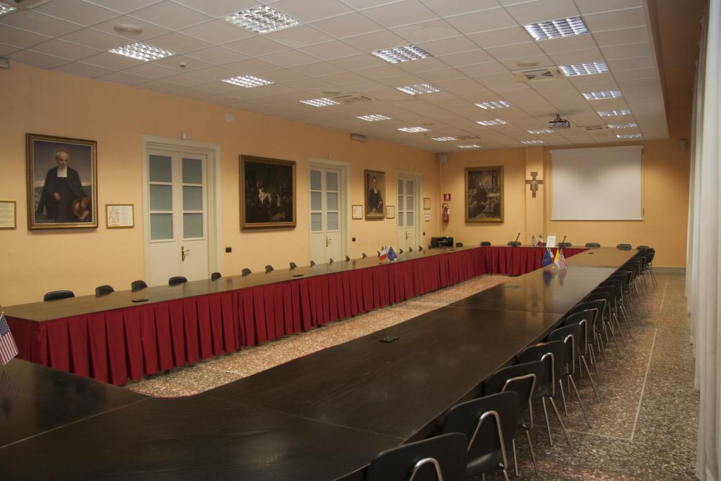 Pensión Casa La Salle - Casa Religiosa 3*
