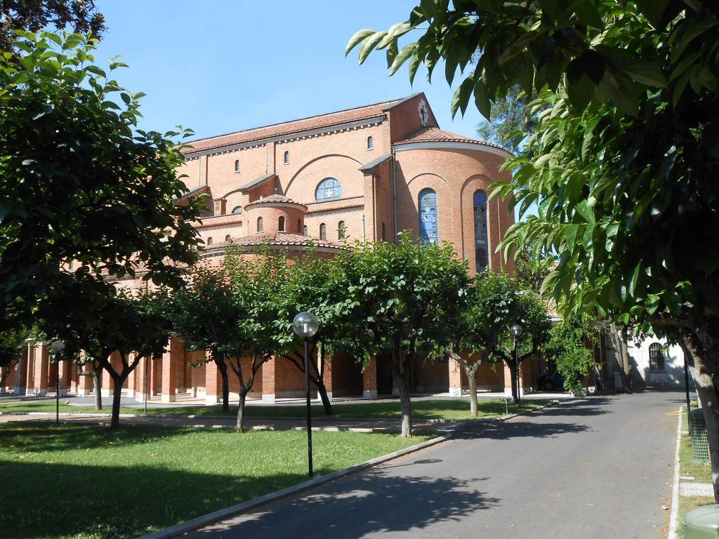 Pensión Casa La Salle - Casa Religiosa 3*