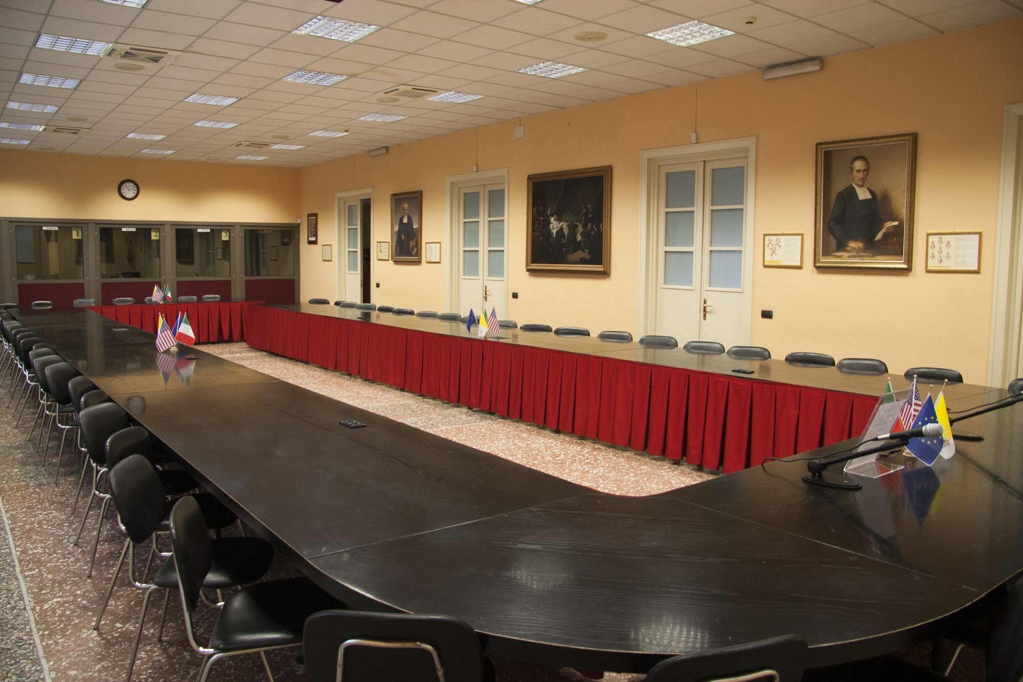 Casa La Salle - Casa Religiosa Pensión Roma